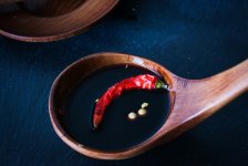 恒順醋業(yè)、李錦記同時(shí)宣布對(duì)部分產(chǎn)品漲價(jià)。11月4日，加加食品也宣布部分產(chǎn)品提價(jià)