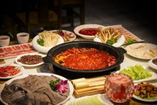 火鍋業(yè)掀起“巴奴現(xiàn)象”，后疫情時代餐飲業(yè)如何自救？